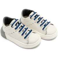 Δερμάτινο Δετό Sneaker με Δίχρωμο Κορδόνι σε Λευκό Μπλε Χρώμα