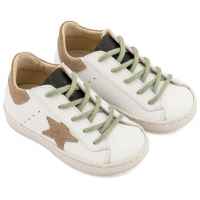 Τρίχρωμο Sneaker Δετό με Αστέρι στο Πλάι σε Λευκό Μπεζ Μέντα Χρώμα