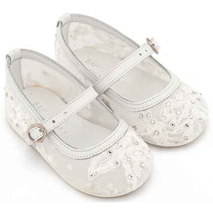 Γοβάκι απο Ύφασμα Φιλντιρέ Δαντέλα με Δερμάτινες Λεπτομέρειες σε Λευκό Χρώμα