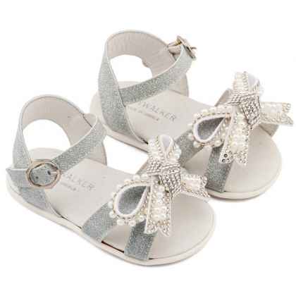 Πέδιλο από Μεταλλιζέ Ύφασμα Διακοσμημένο με Φιόγκο από Πέρλες σε Ασημί Χρώμα​